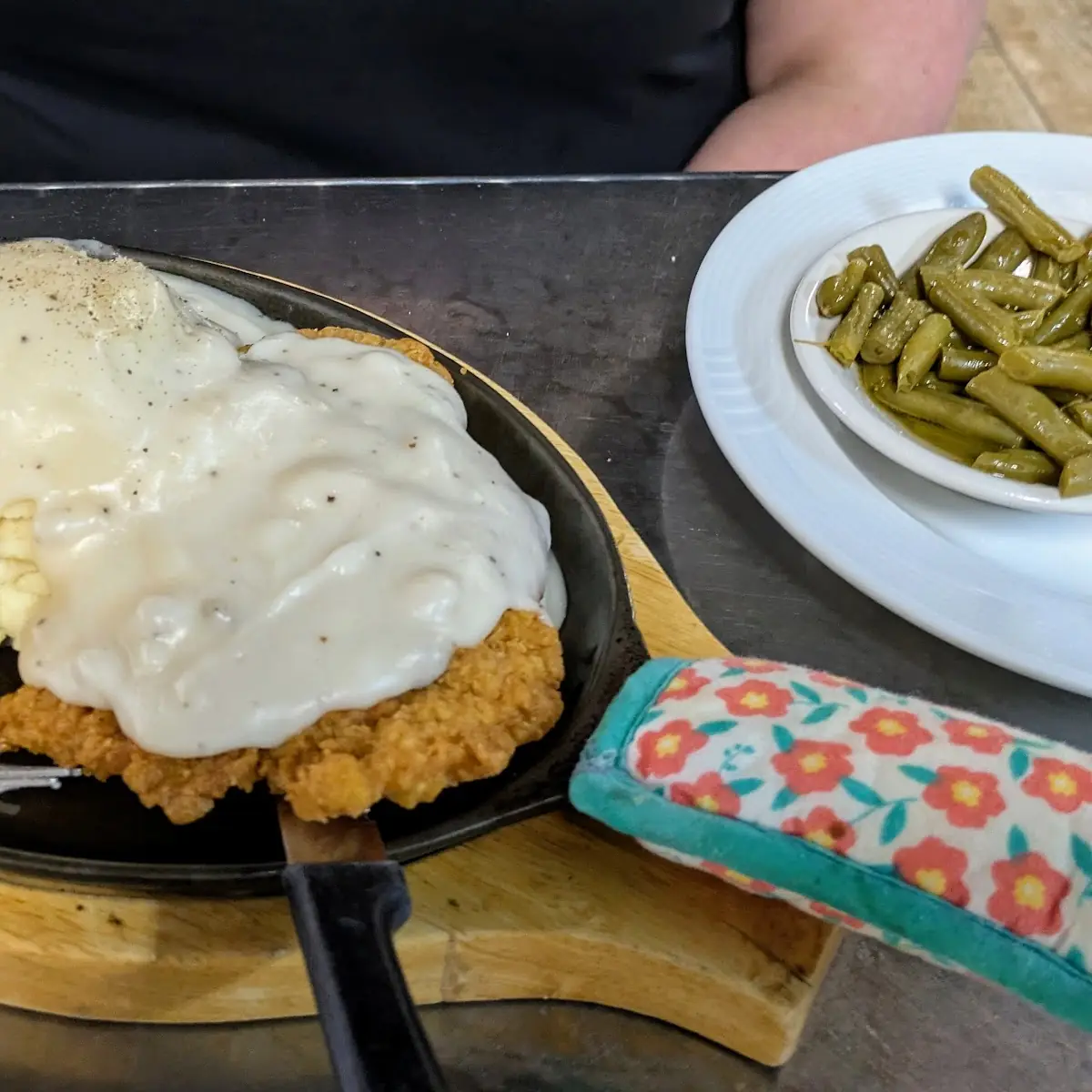 Country Fried Steak Mashed Potatoes and Green Beans