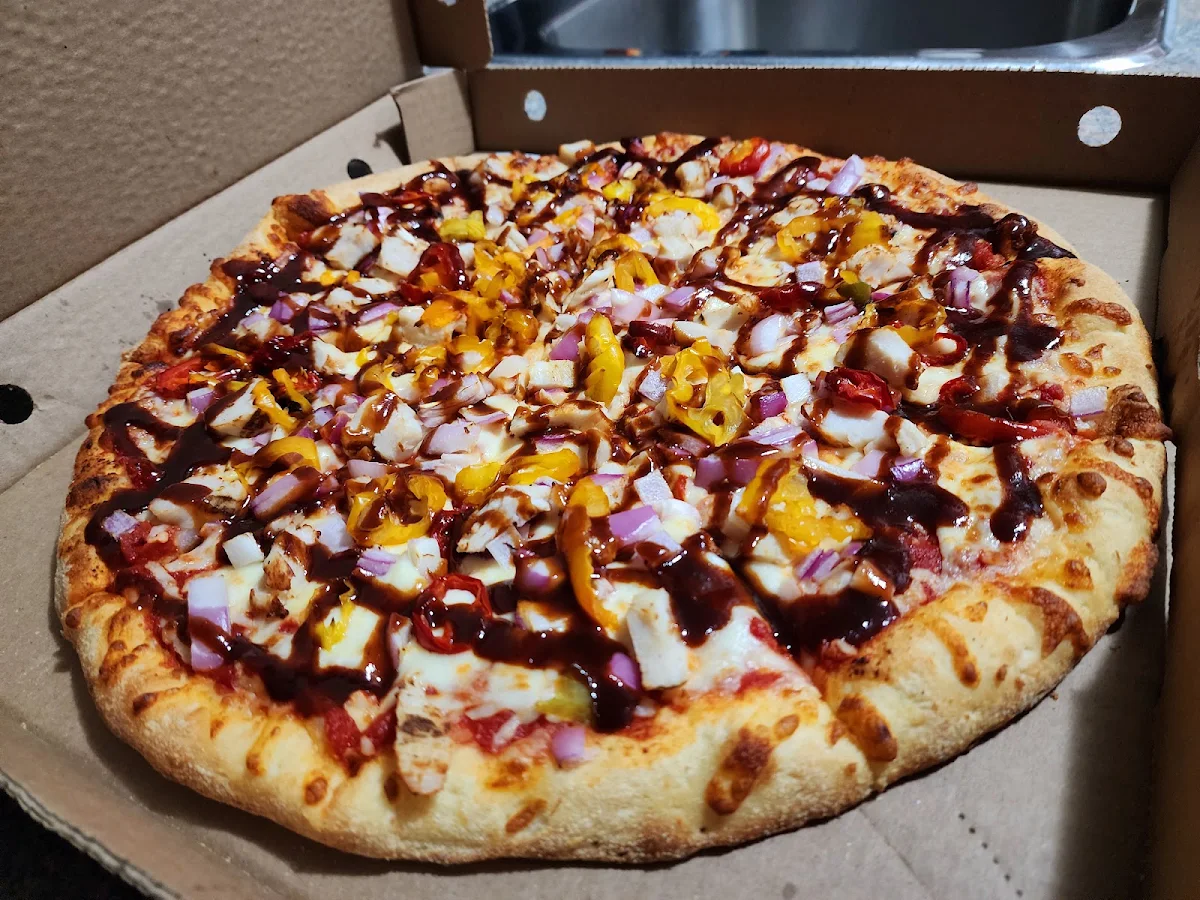 Spicy BBQ Chicken Pizza, Pizza Pizza