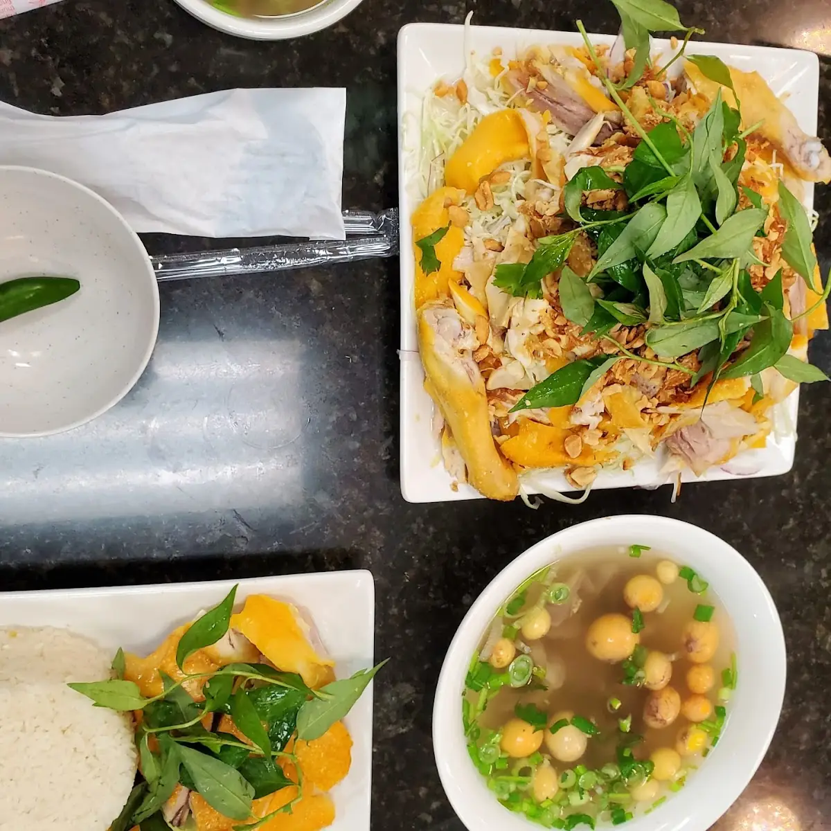 Cơm GÀ Gỏi GÀ Trứng Non
