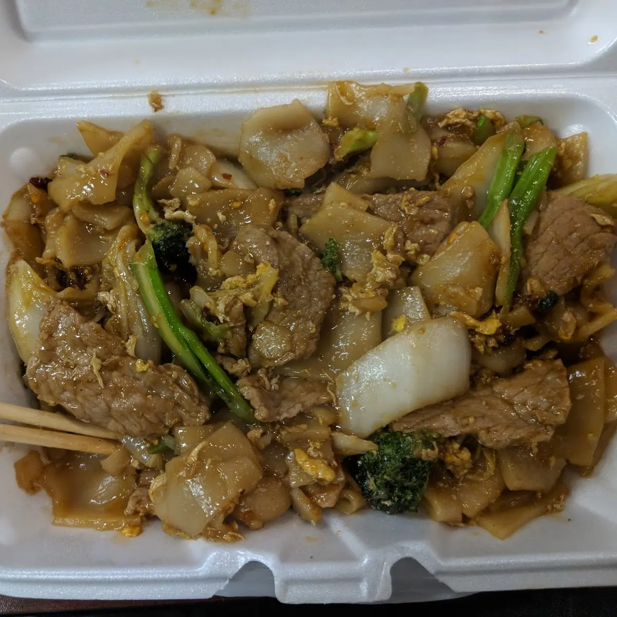 Stir Fried Noodles with Beef