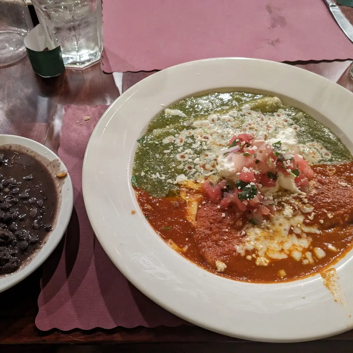 Enchiladas Verde Y Roja