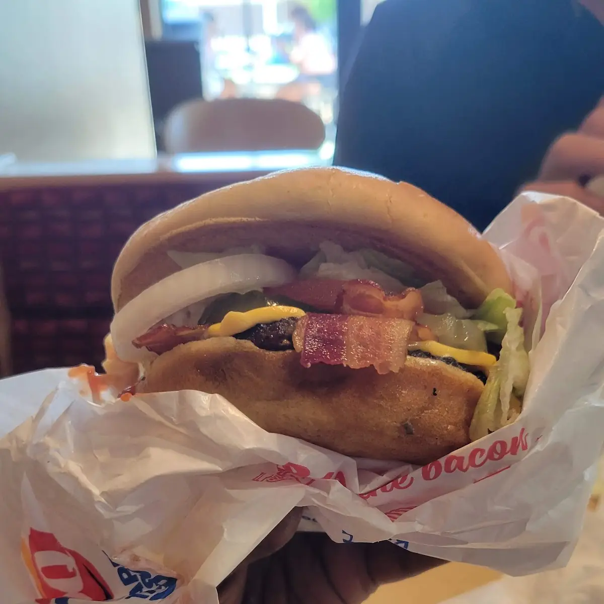 Classic Bacon Cheeseburger