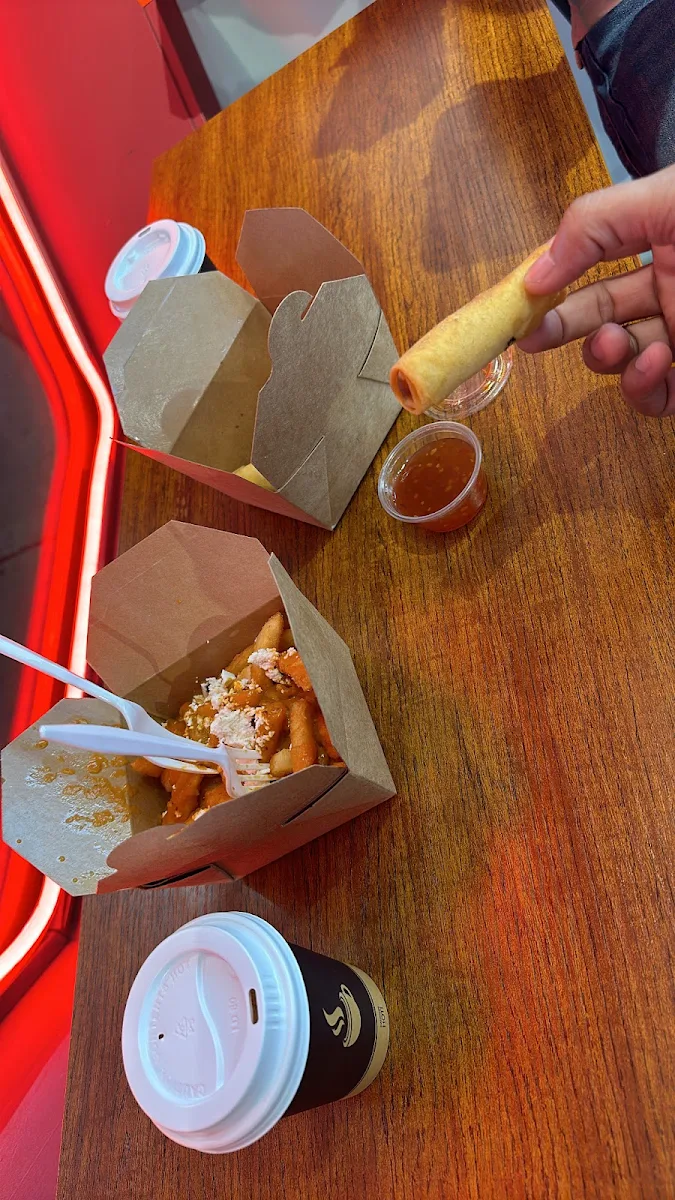 Poutine & Spring Roll