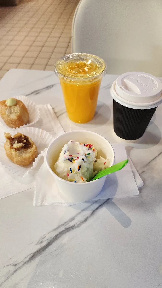 Frozen Yogurt