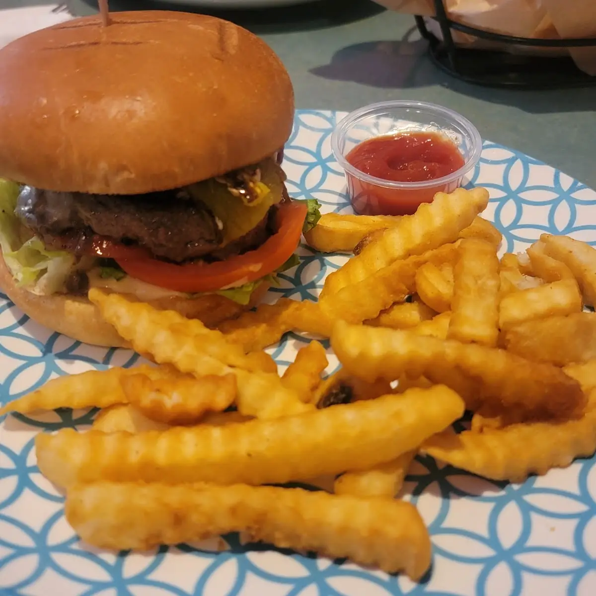Apache Maid Green Chile Burger and Fries