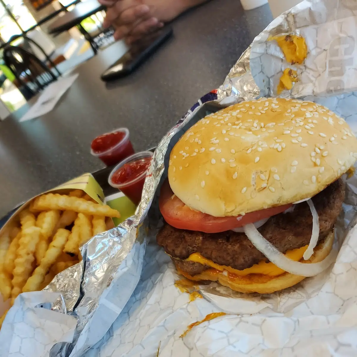 2 Cheeseburger Combo