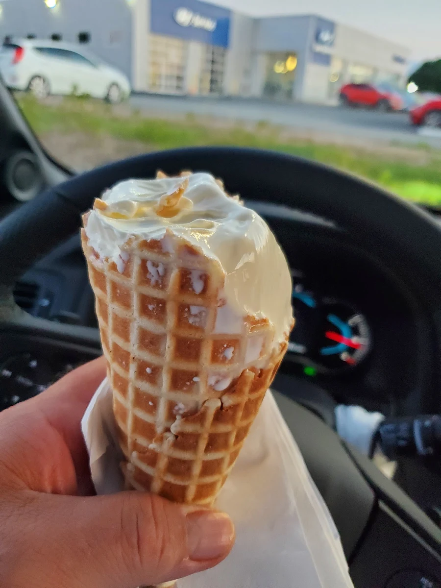 Vanilla Custard in Waffle Cone