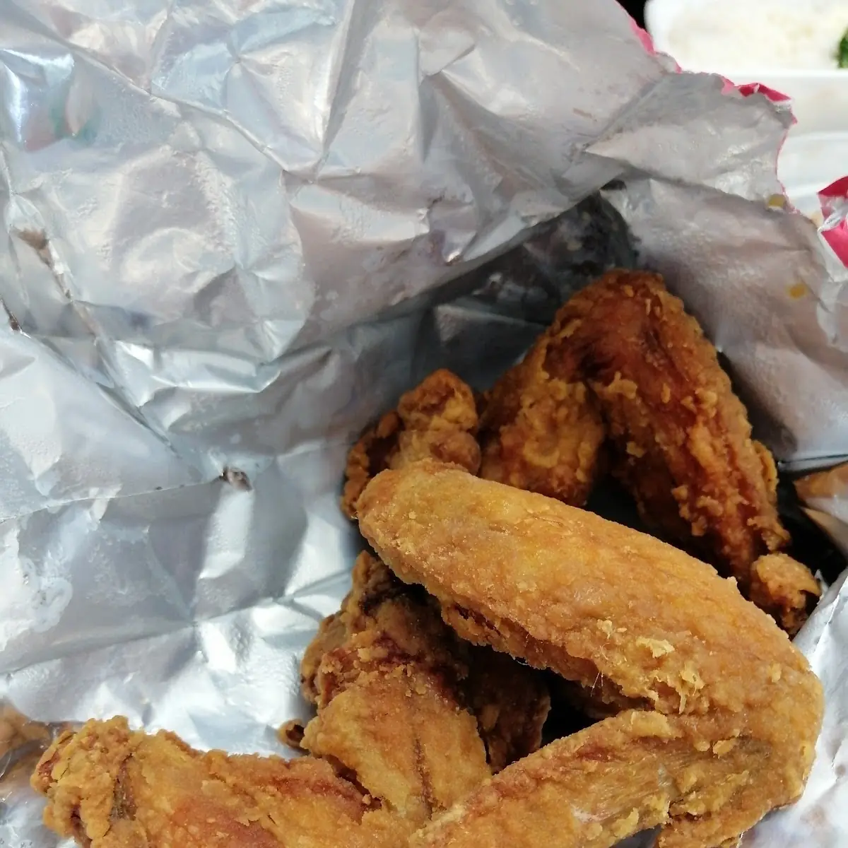 L Chicken Wings