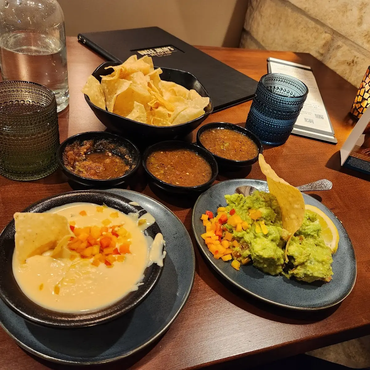 Guacamole and Chips Queso