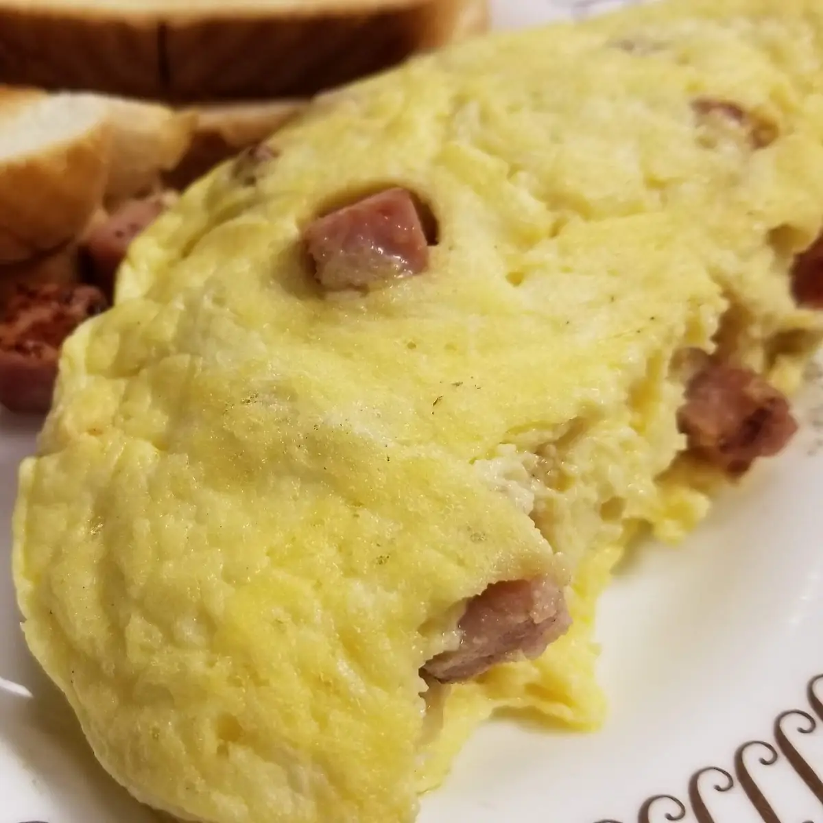 Cheese N' Eggs with Raisin Toast