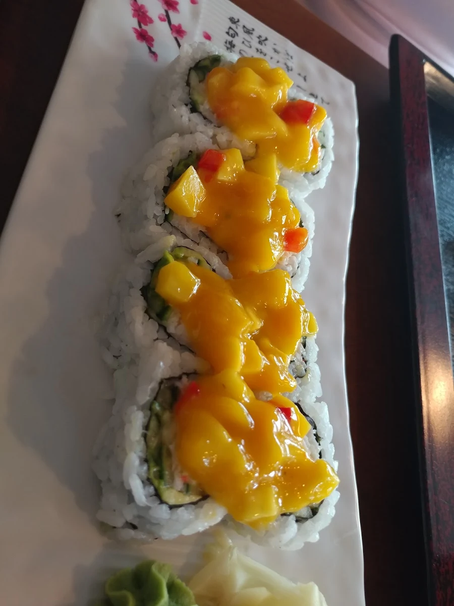 Mango Paradise Roll, Masa Japanese Restaurant Vancouver