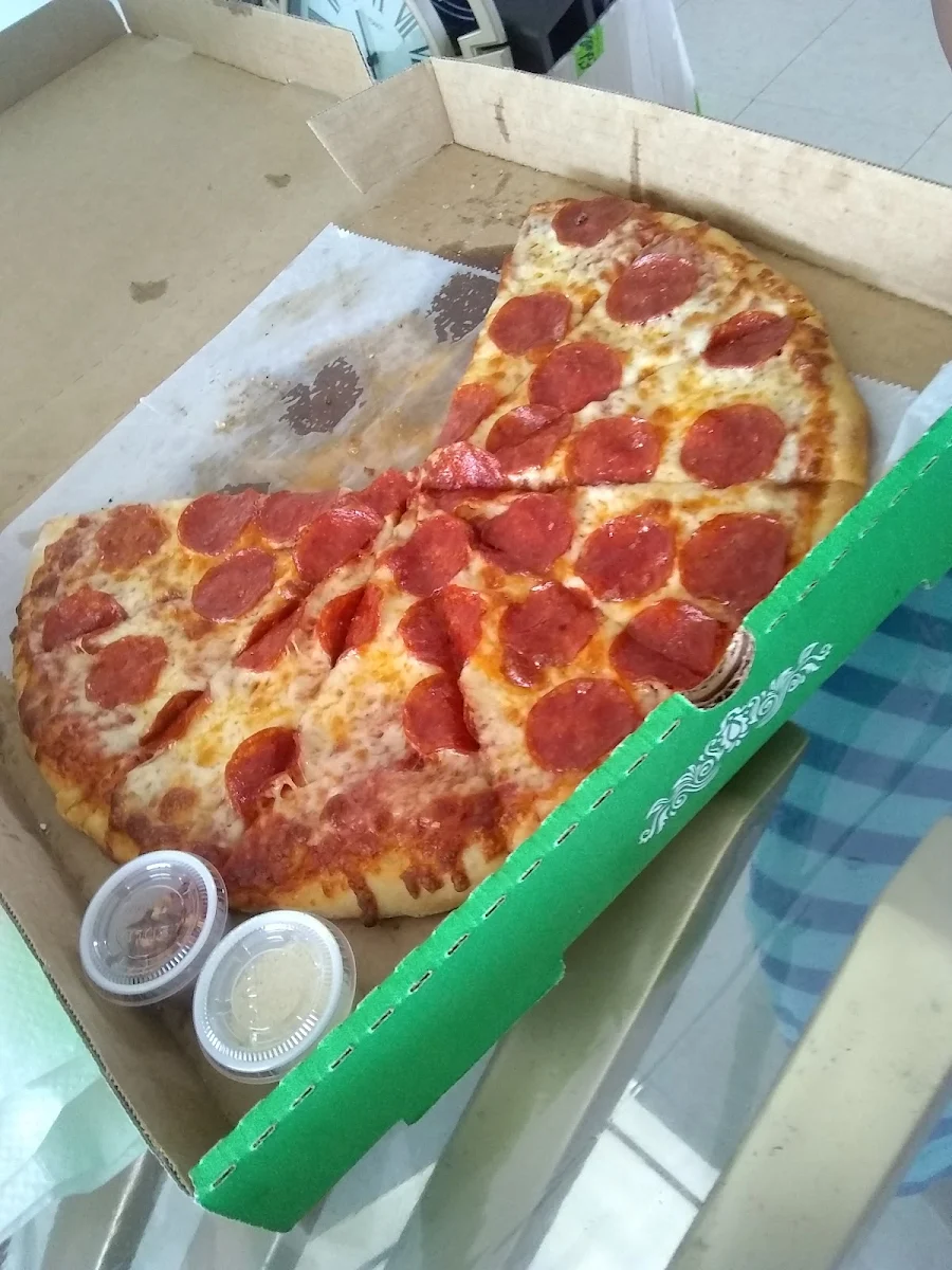 Medium Pepperoni Pizza