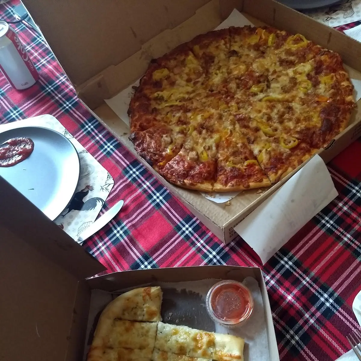Garlic Bread Sticks & Large Pizza