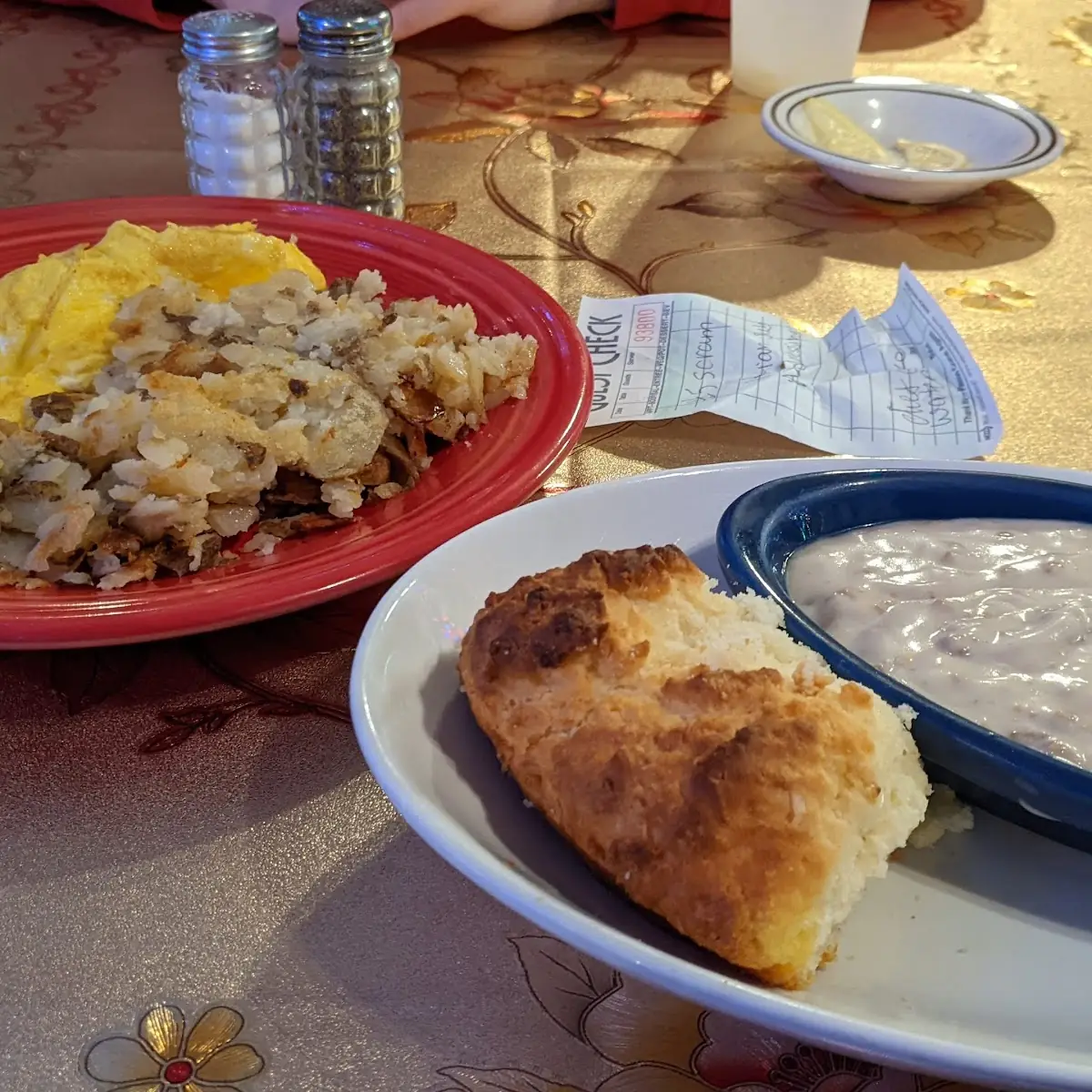 Breakfast 5 Eggs Home Fries Biscuit with Gravy