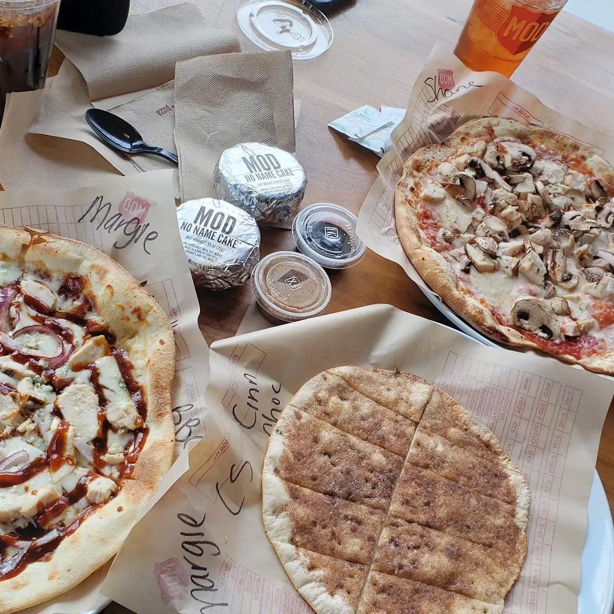 Pizza & Dessert Pizza