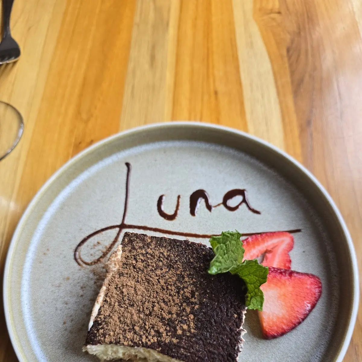 Classic Tiramisu with Fresh Berries