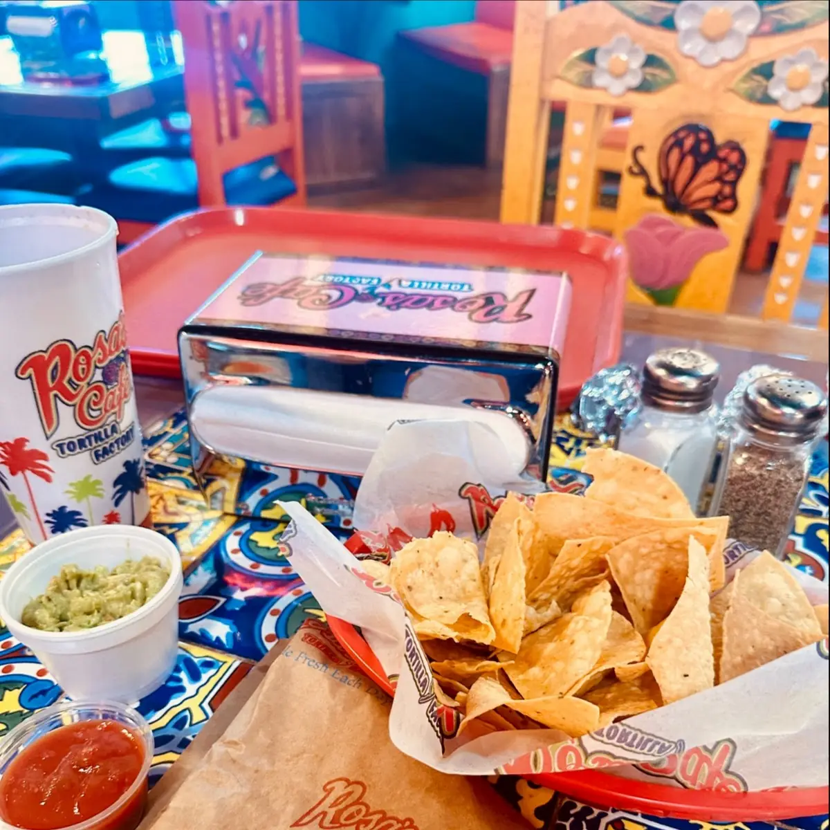 Guacamole & Chips Salsa