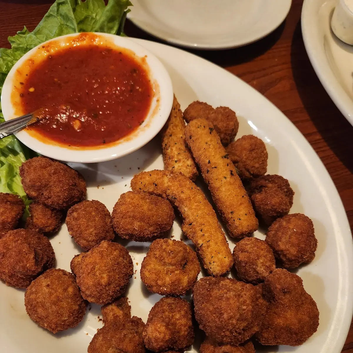 Breaded Mushrooms with Marinara Sauce
