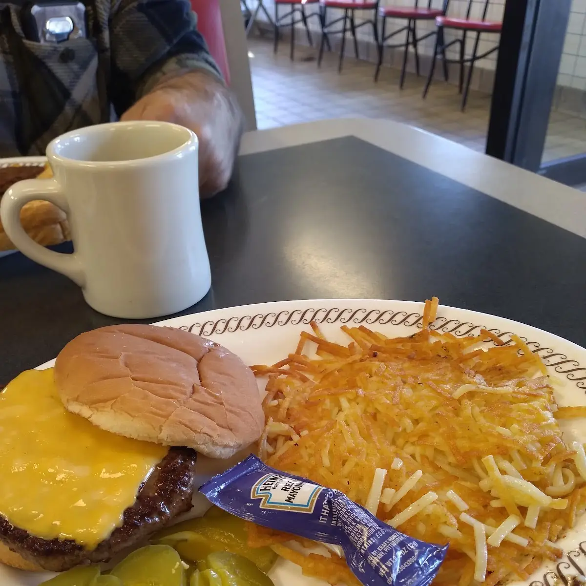 Cheeseburger with Hash Browns