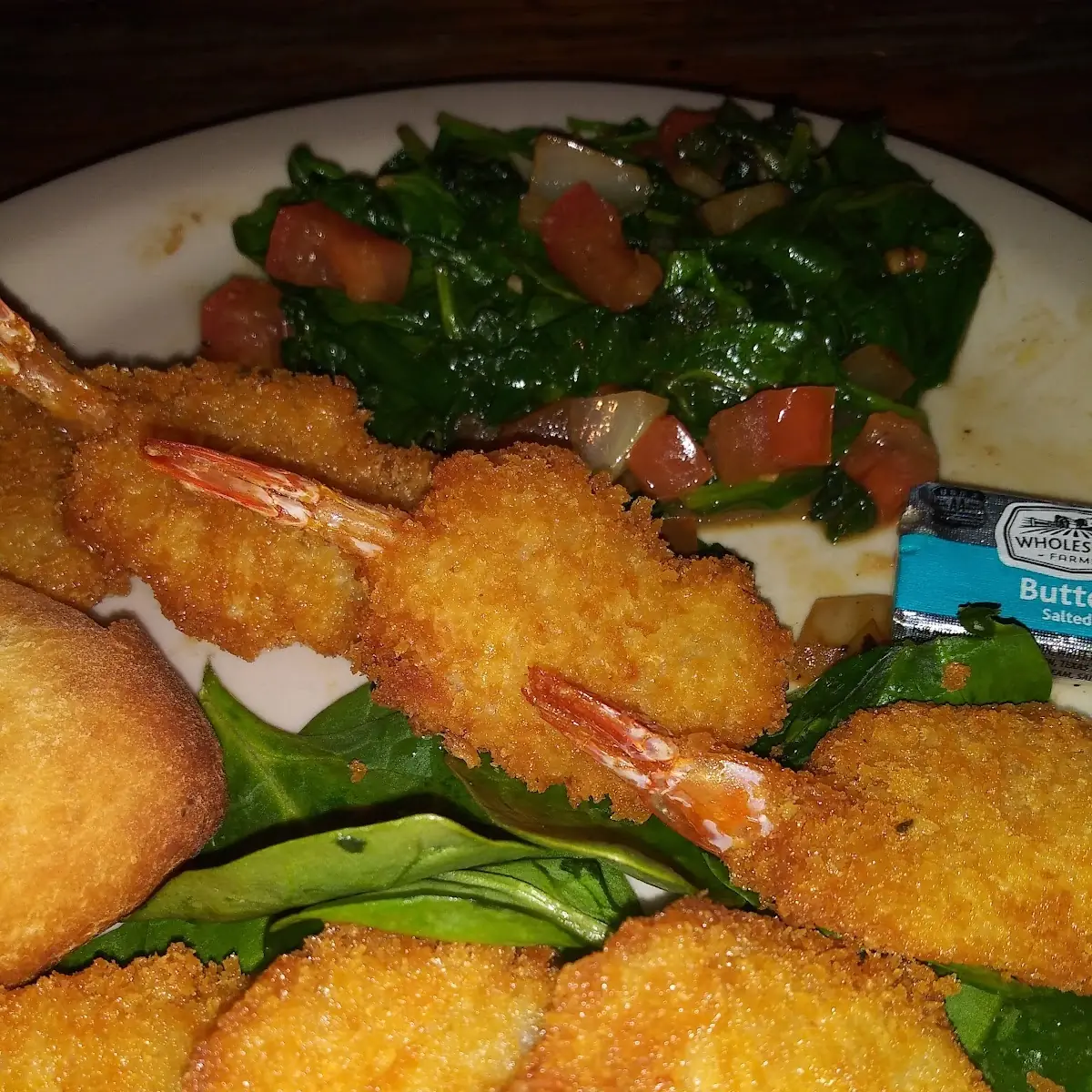 Fried Shrimp and Sauteed Spinach with Yeast Roll