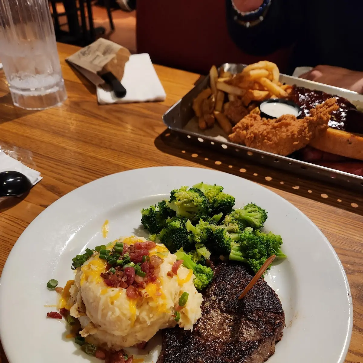 Classic Sirloin Steak 6 Oz