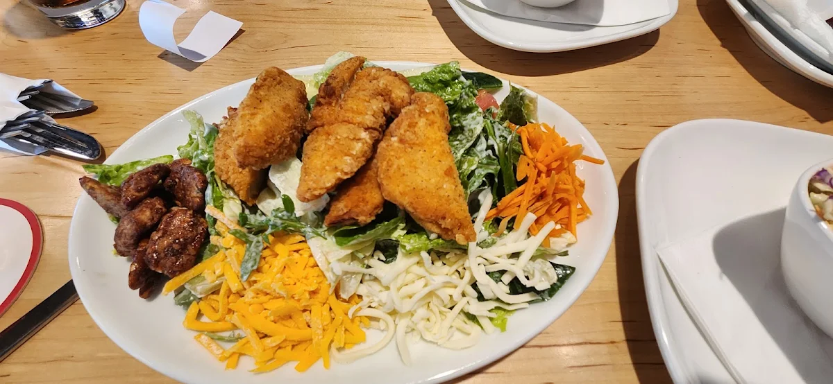 Chicken Pecan Salad, Boston Pizza