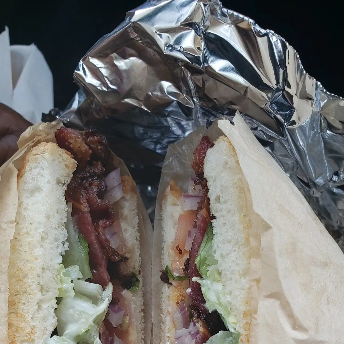 Beef blt with Red Onions