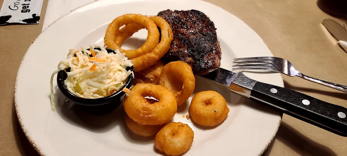 Rib Taster Plate, Montana’s BBQ & Bar