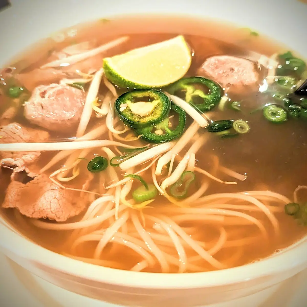 Phở Tái Bò Vò Viên