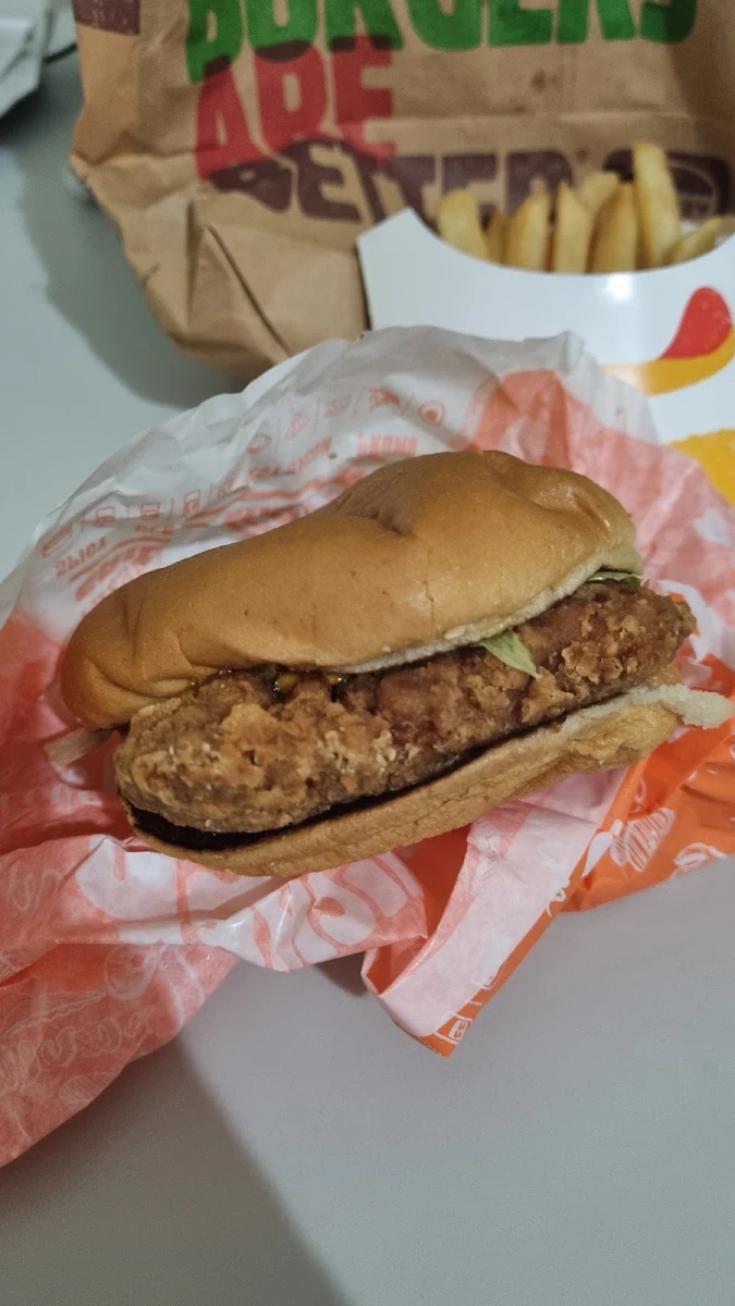 Crunchy Chicken Burger, Hungry Jack's Burgers Southport