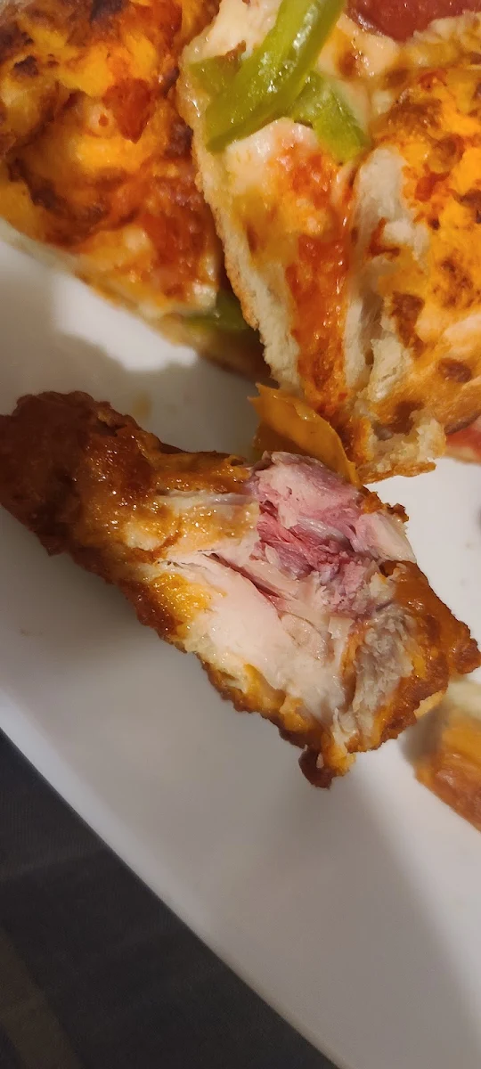 Wings, Pizza Pizza