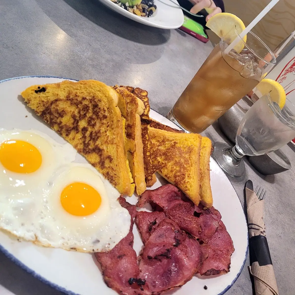 Canuck French Toast, De Dutch