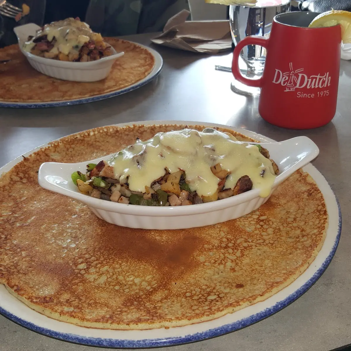 Hashbrown and Pan Cake, De Dutch