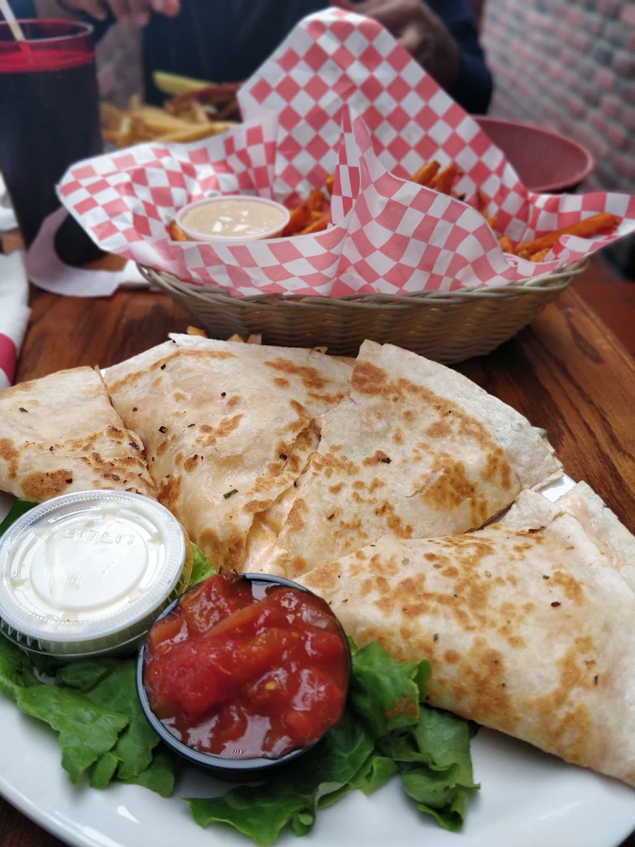 Quesadilla, Local Heroes