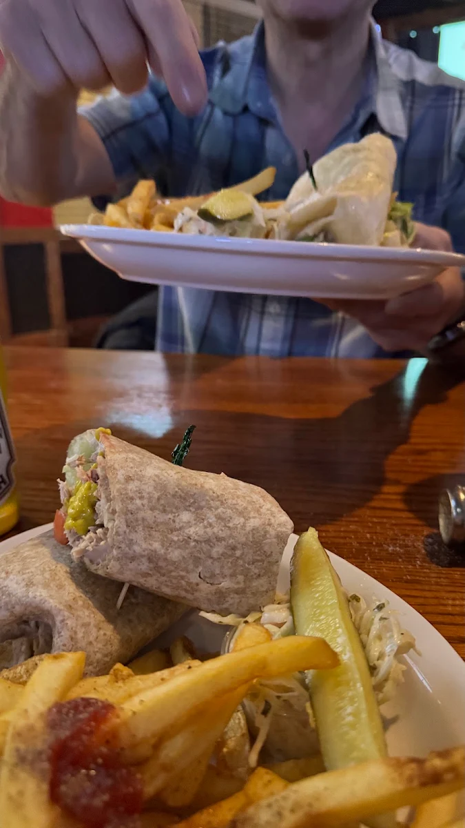 Tuna Wrap, Local Heroes