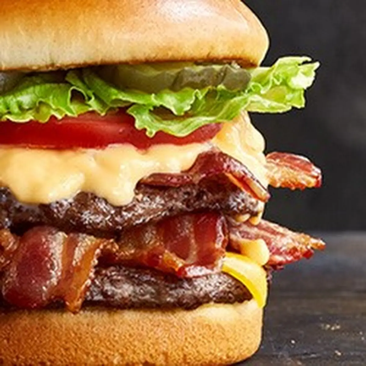 Mega Bacon Cheeseburger