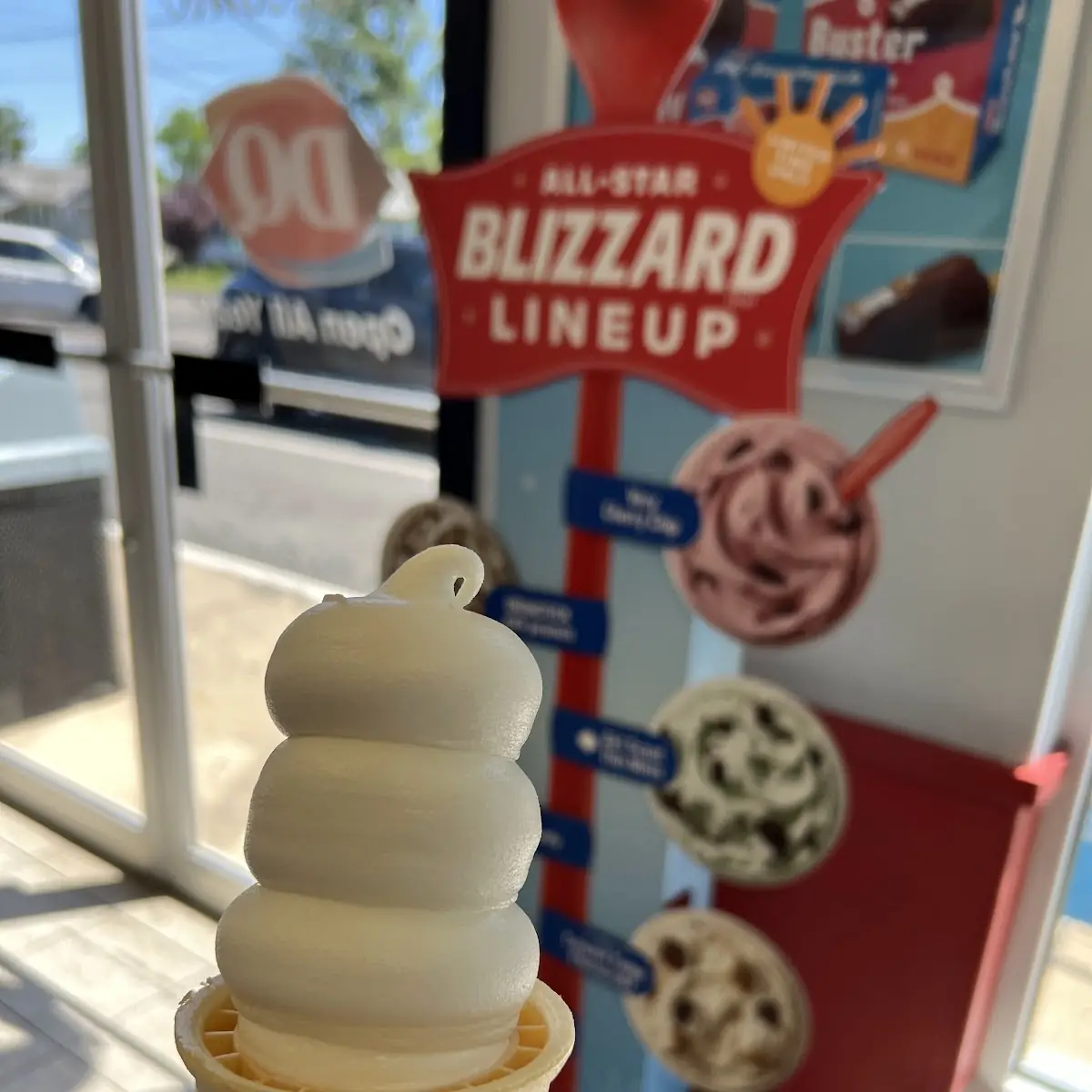 Large Vanilla Ice Cream Cone