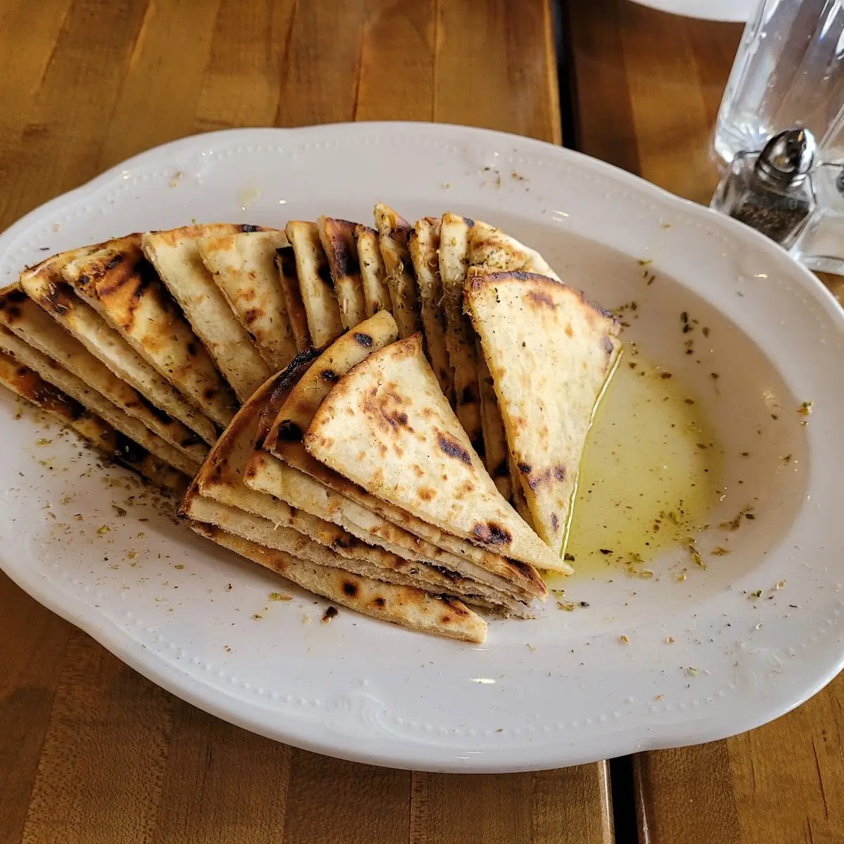 Crispy Pita Bread with Olive Oil
