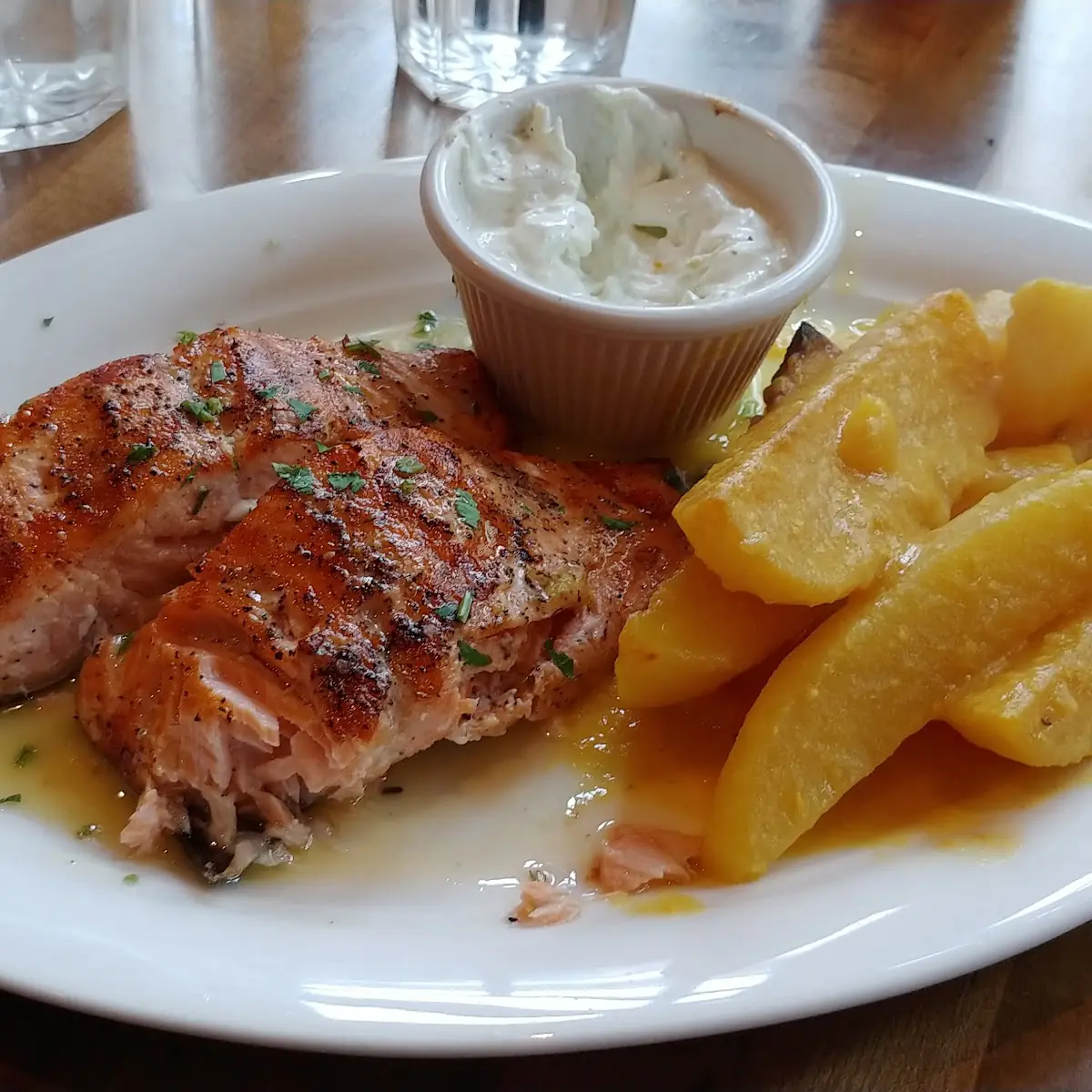 Grilled Salmon with Lemon Potatoes