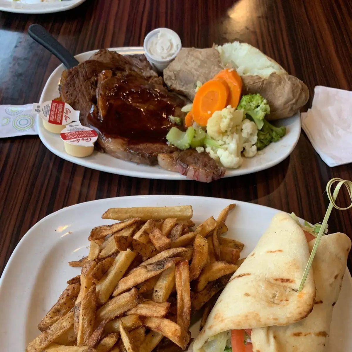 Chicken Tzatziki Sandwich, Skeeter Barlow's Grill & Bar