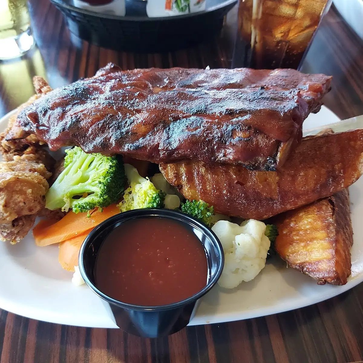 Ribs and Wings, Skeeter Barlow's Grill & Bar