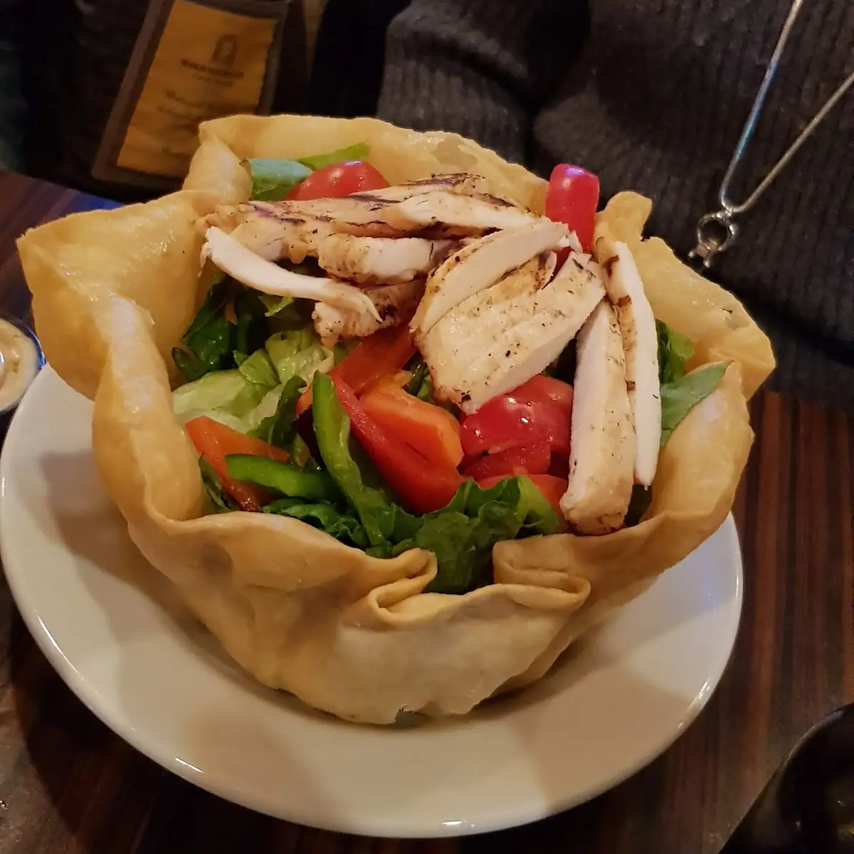 Salad Im Teigmantel, Skeeter Barlow's Grill & Bar