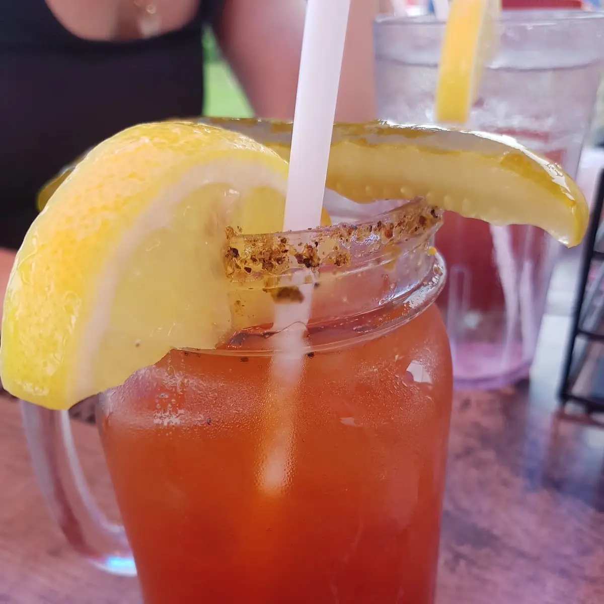Skeeter Size Ceasar, Skeeter Barlow's Grill & Bar
