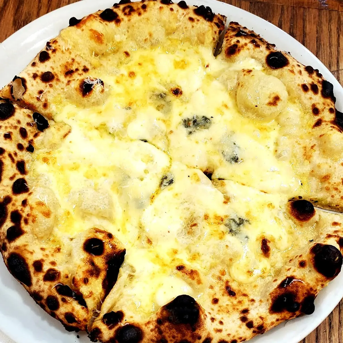 Quattro Formaggi Pizza