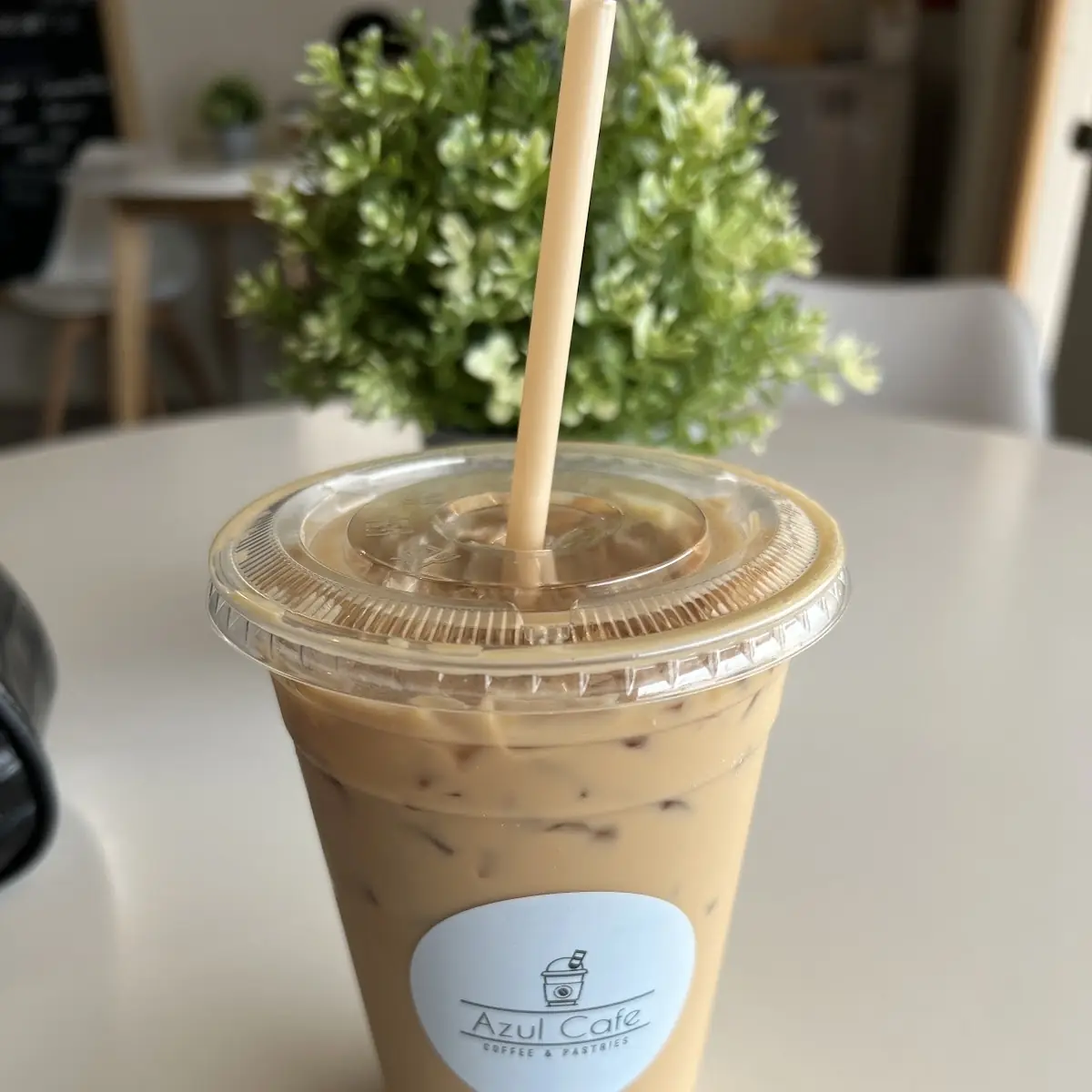 Iced Vanilla Latte