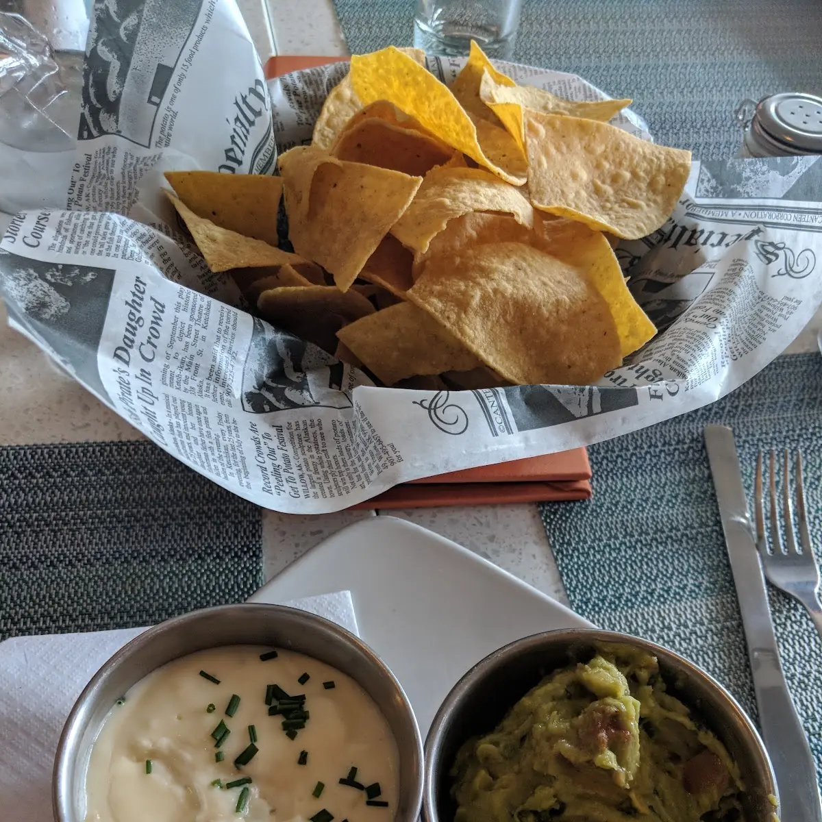 Chips & Queso