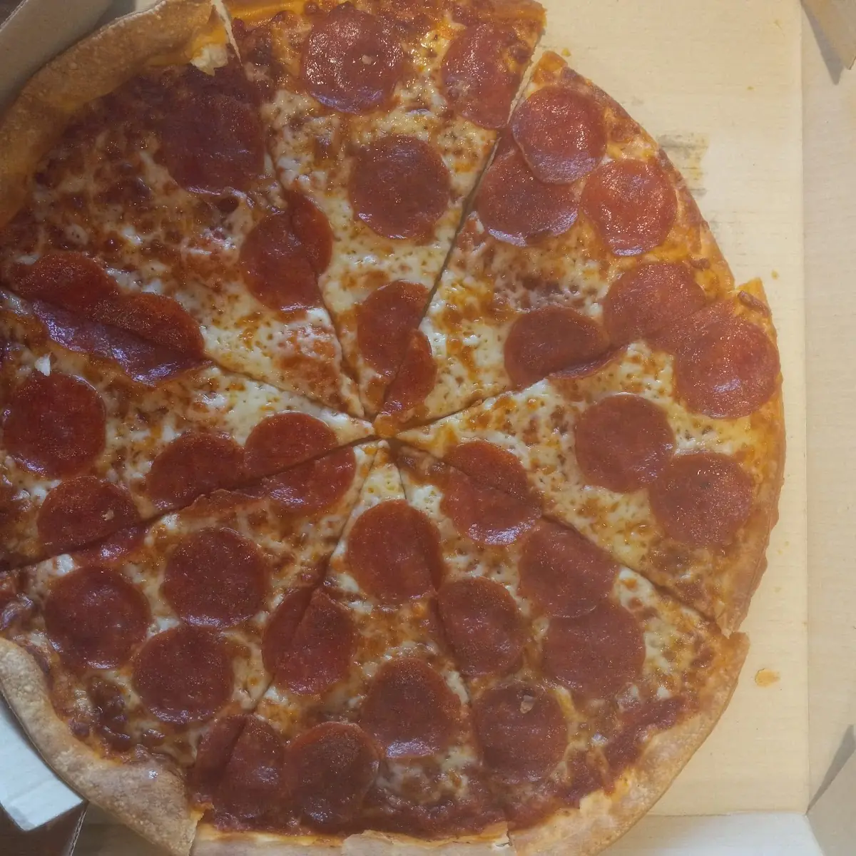 Thin Crust Pepperoni Pizza