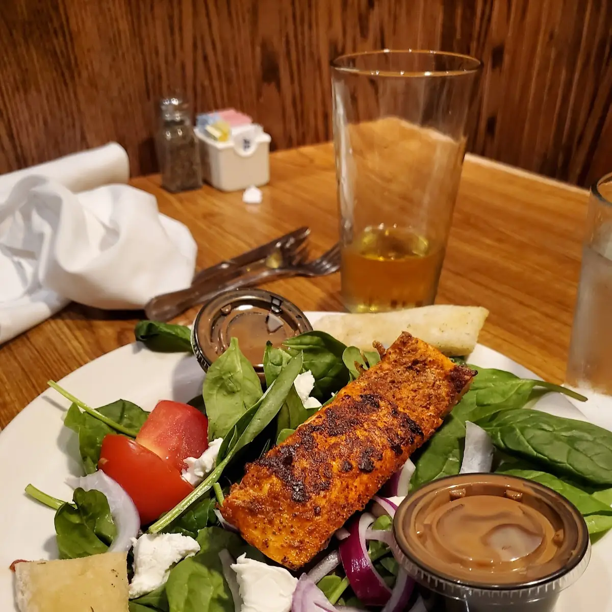 Grilled Salmon Salad