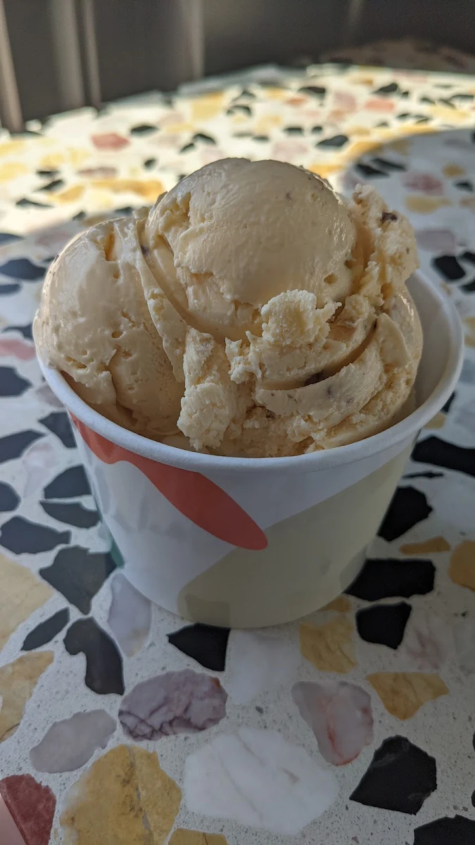 Double Scoop Vanilla & Butter Pecan