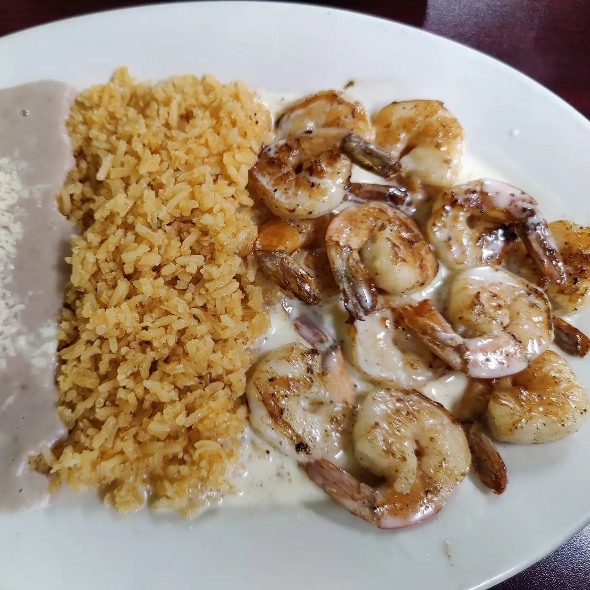 Shrimp with Cheese Sauce